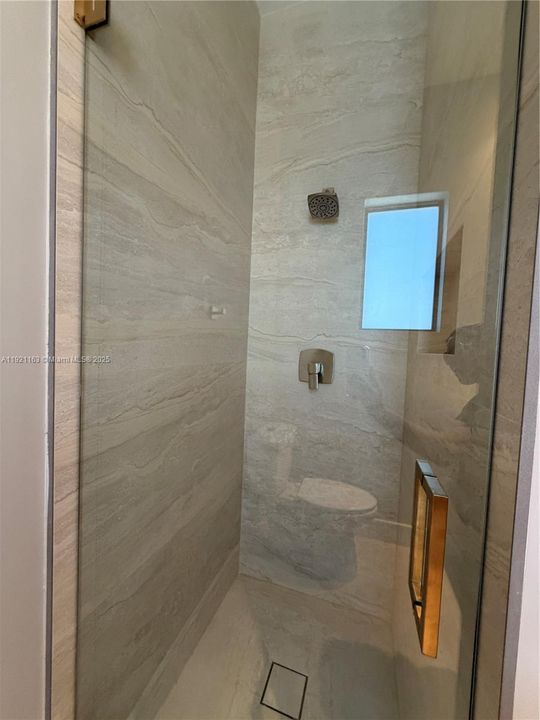 For Sale: $3,800,000 (5 beds, 5 baths, 3217 Square Feet)