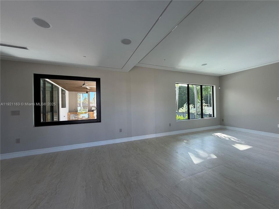 For Sale: $3,800,000 (5 beds, 5 baths, 3217 Square Feet)