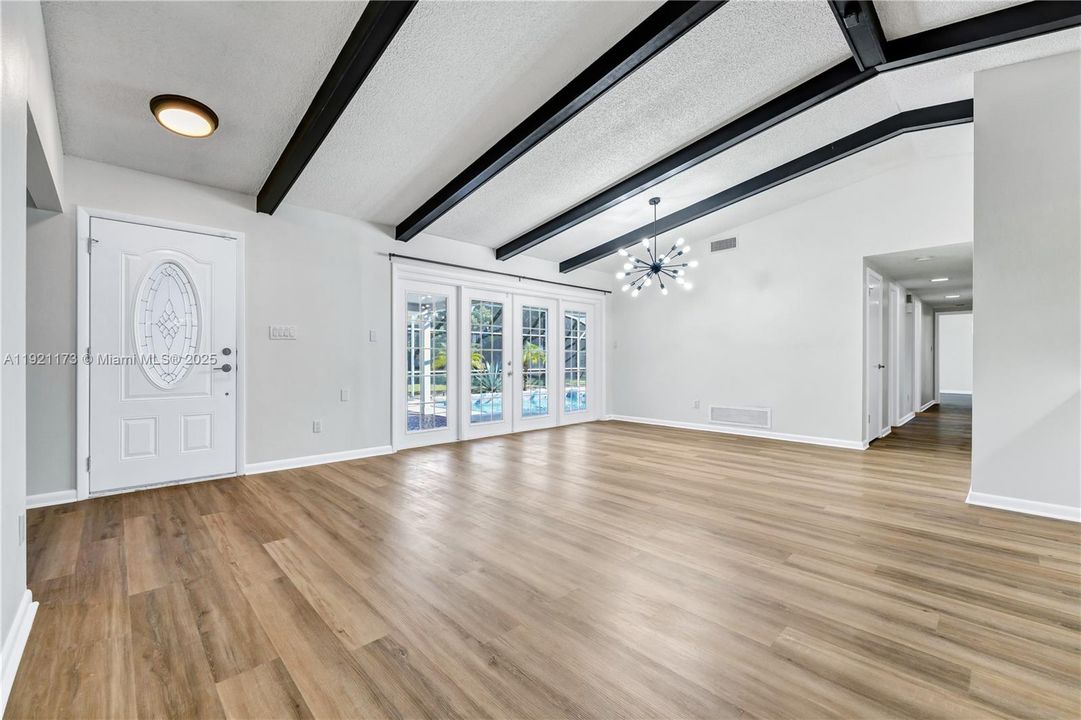 В аренду: $4,750 (4 спален, 2 ванн, 0 Квадратных фут)