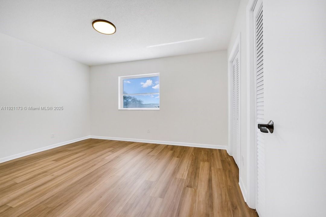 В аренду: $4,750 (4 спален, 2 ванн, 0 Квадратных фут)