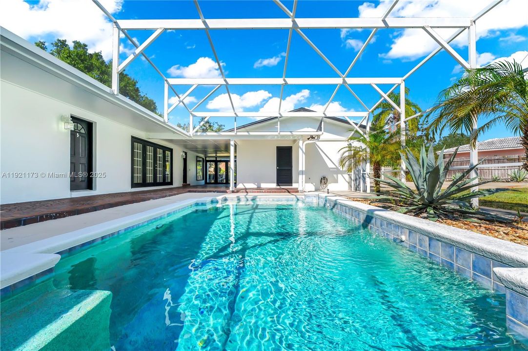 В аренду: $4,750 (4 спален, 2 ванн, 0 Квадратных фут)