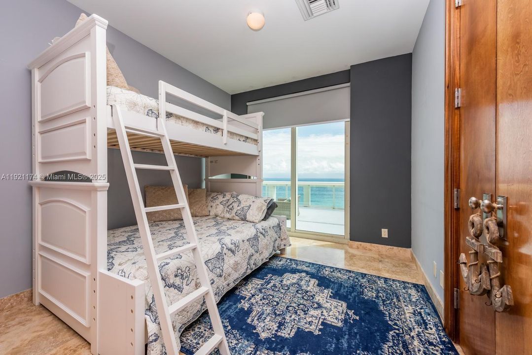 For Rent: $13,500 (4 beds, 4 baths, 2838 Square Feet)