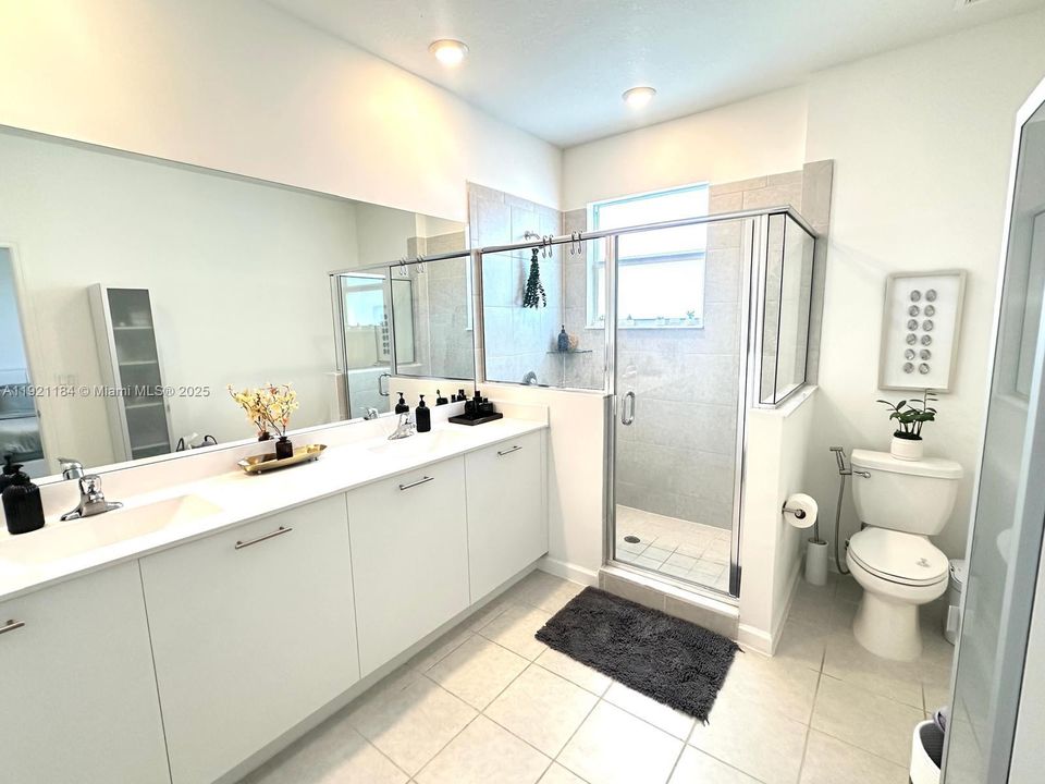 待售: $620,000 (3 贝兹, 2 浴室, 1695 平方英尺)