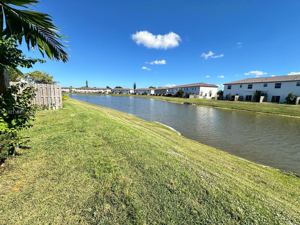 待售: $620,000 (3 贝兹, 2 浴室, 1695 平方英尺)