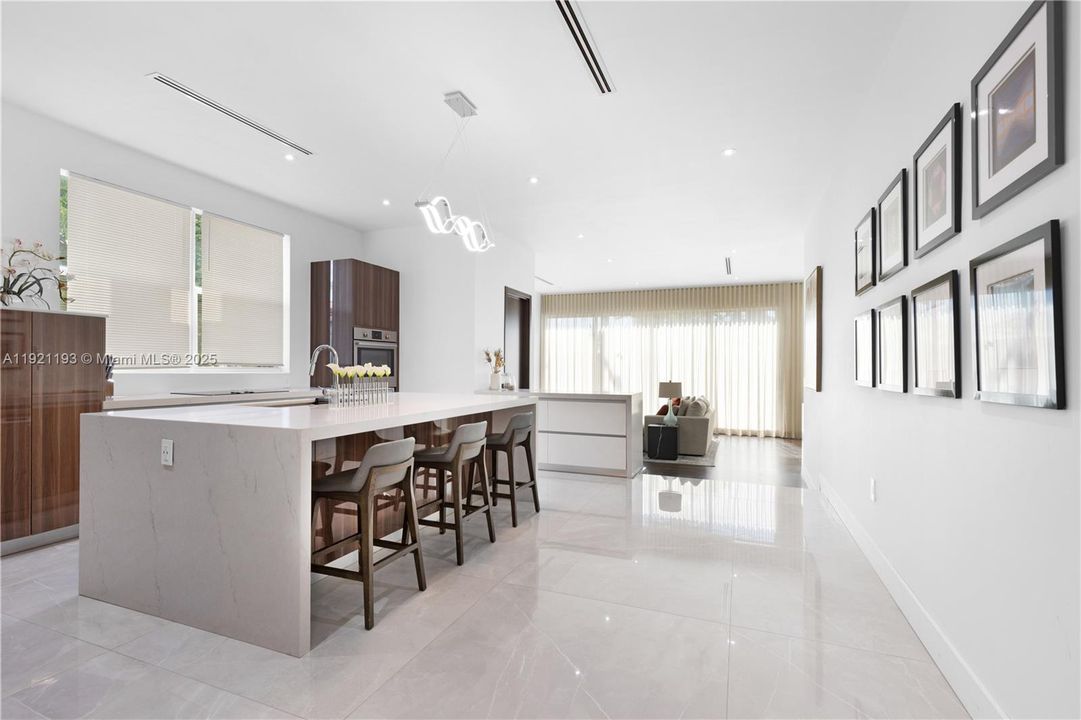 На продажу: $2,680,000 (3 спален, 3 ванн, 3444 Квадратных фут)