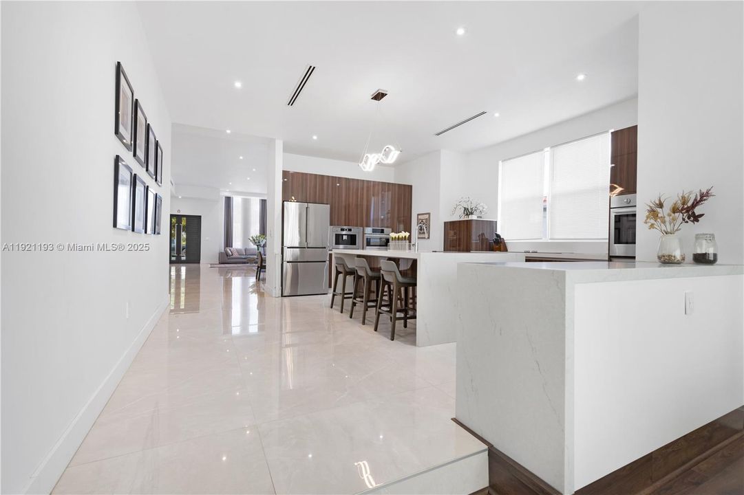 На продажу: $2,680,000 (3 спален, 3 ванн, 3444 Квадратных фут)