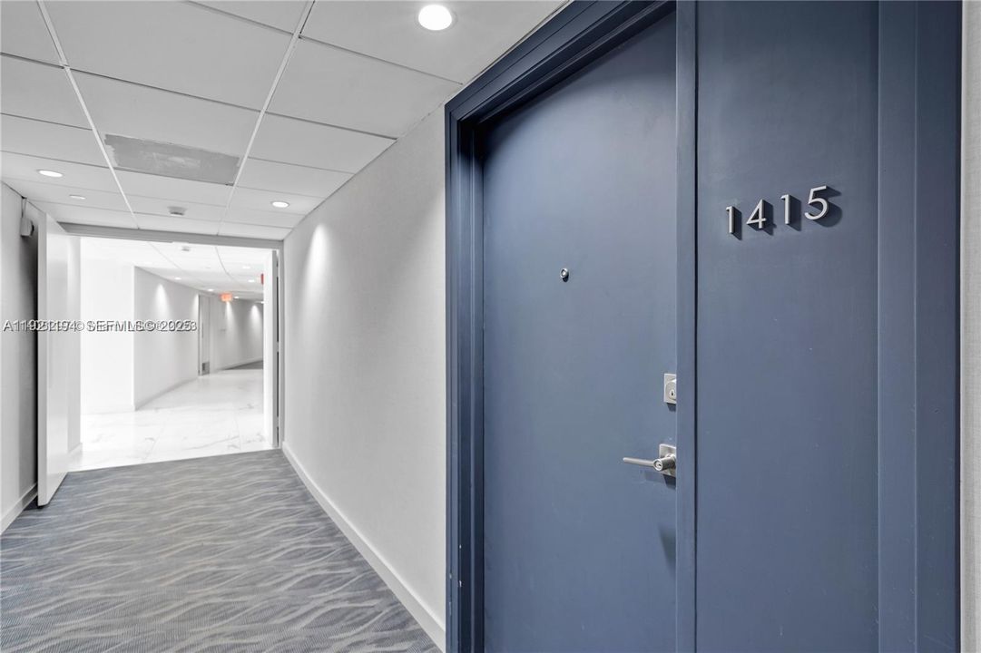 出租: $3,500 (0 贝兹, 1 浴室, 592 平方英尺)