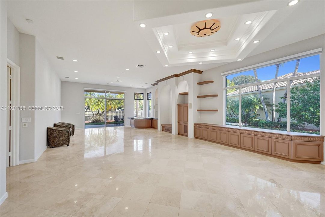 For Sale: $1,590,000 (3 beds, 4 baths, 2824 Square Feet)