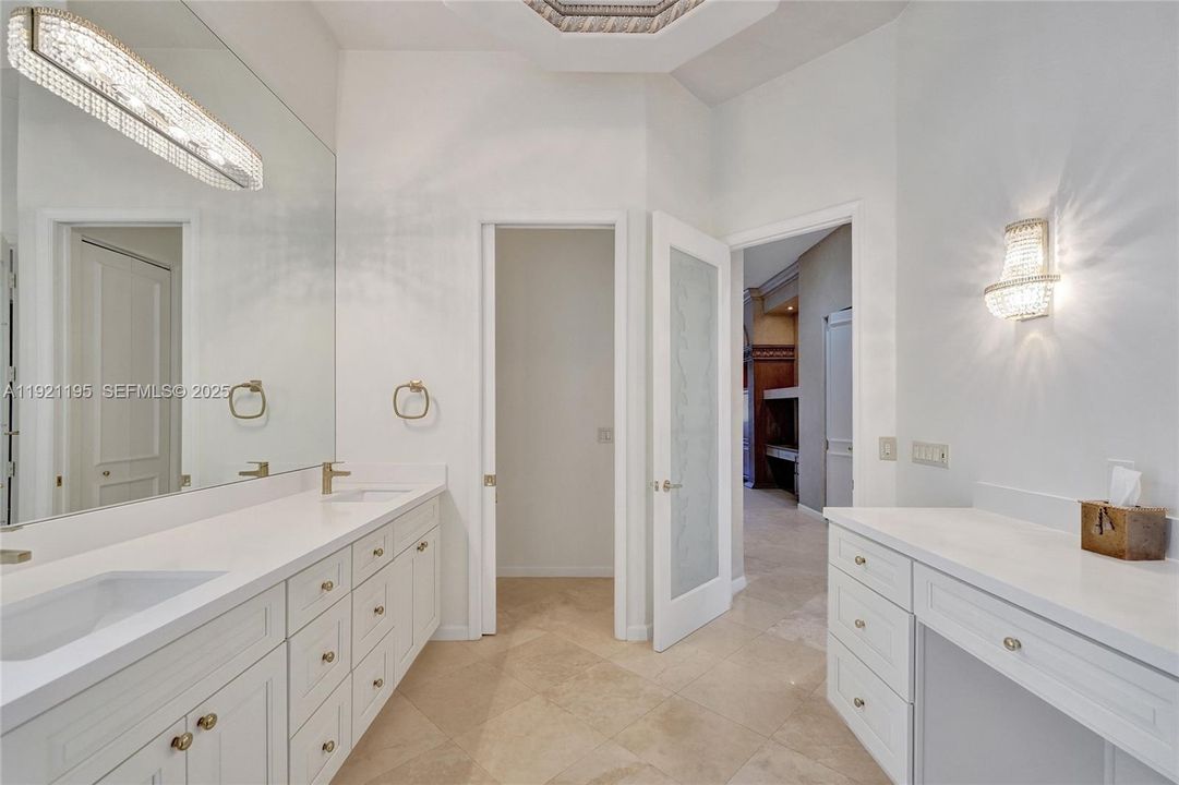 For Sale: $1,590,000 (3 beds, 4 baths, 2824 Square Feet)