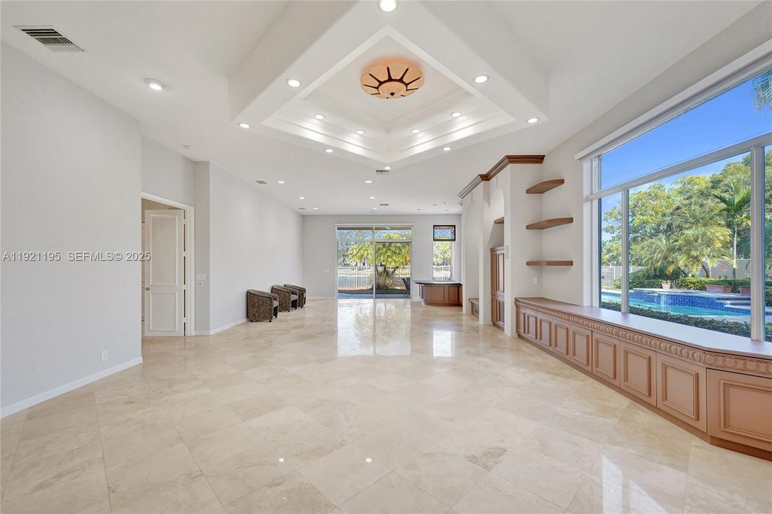 For Sale: $1,590,000 (3 beds, 4 baths, 2824 Square Feet)