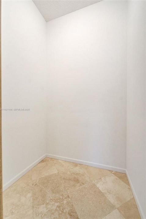 For Sale: $1,590,000 (3 beds, 4 baths, 2824 Square Feet)