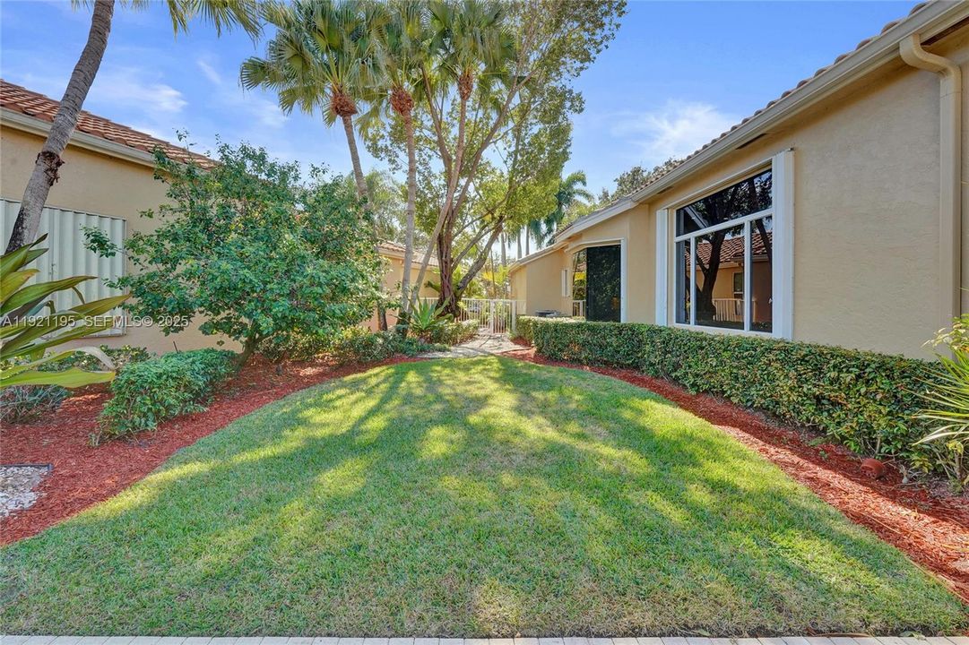 For Sale: $1,590,000 (3 beds, 4 baths, 2824 Square Feet)