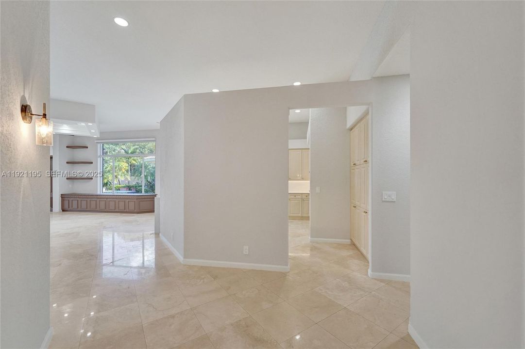 For Sale: $1,590,000 (3 beds, 4 baths, 2824 Square Feet)