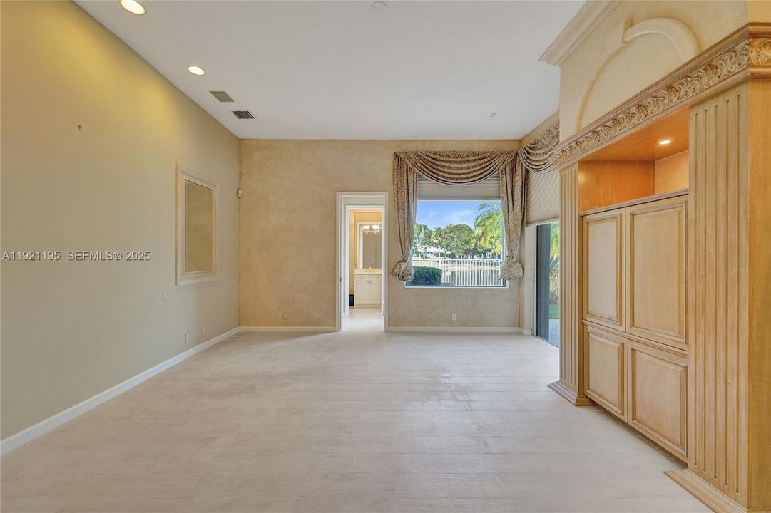 For Sale: $1,590,000 (3 beds, 4 baths, 2824 Square Feet)