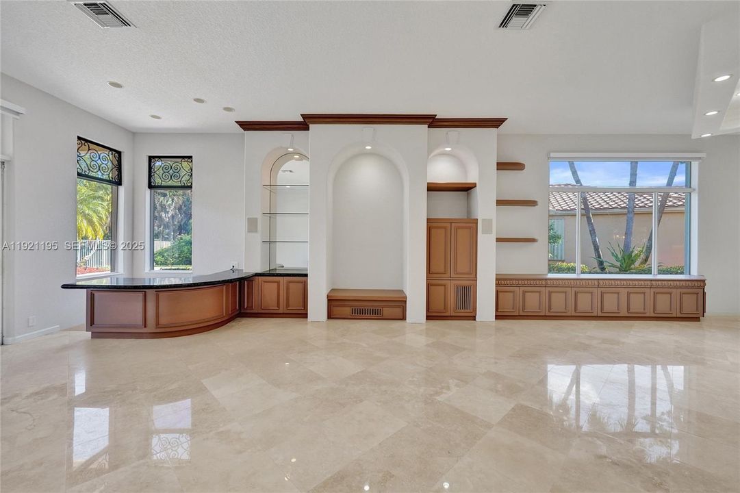 For Sale: $1,590,000 (3 beds, 4 baths, 2824 Square Feet)