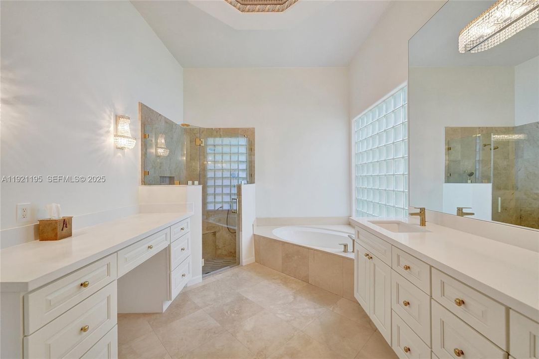 For Sale: $1,590,000 (3 beds, 4 baths, 2824 Square Feet)