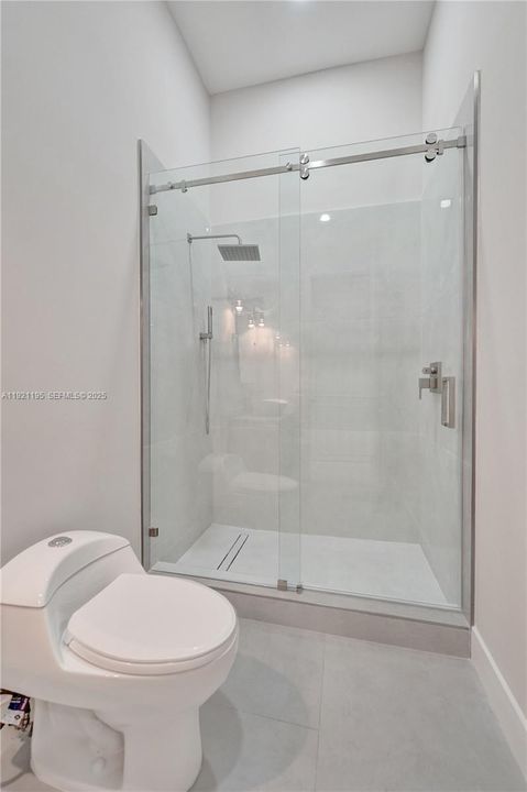 For Sale: $1,590,000 (3 beds, 4 baths, 2824 Square Feet)