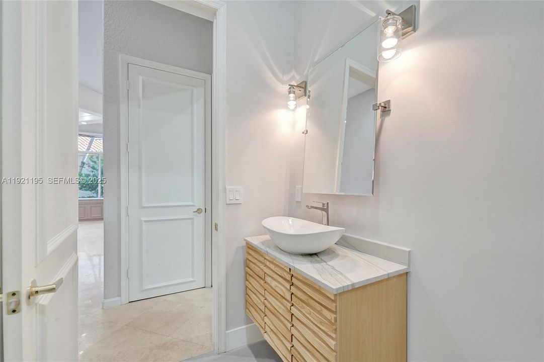 For Sale: $1,590,000 (3 beds, 4 baths, 2824 Square Feet)