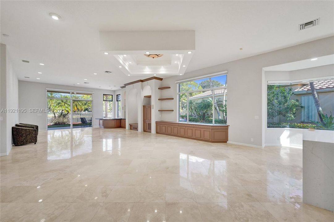 For Sale: $1,590,000 (3 beds, 4 baths, 2824 Square Feet)