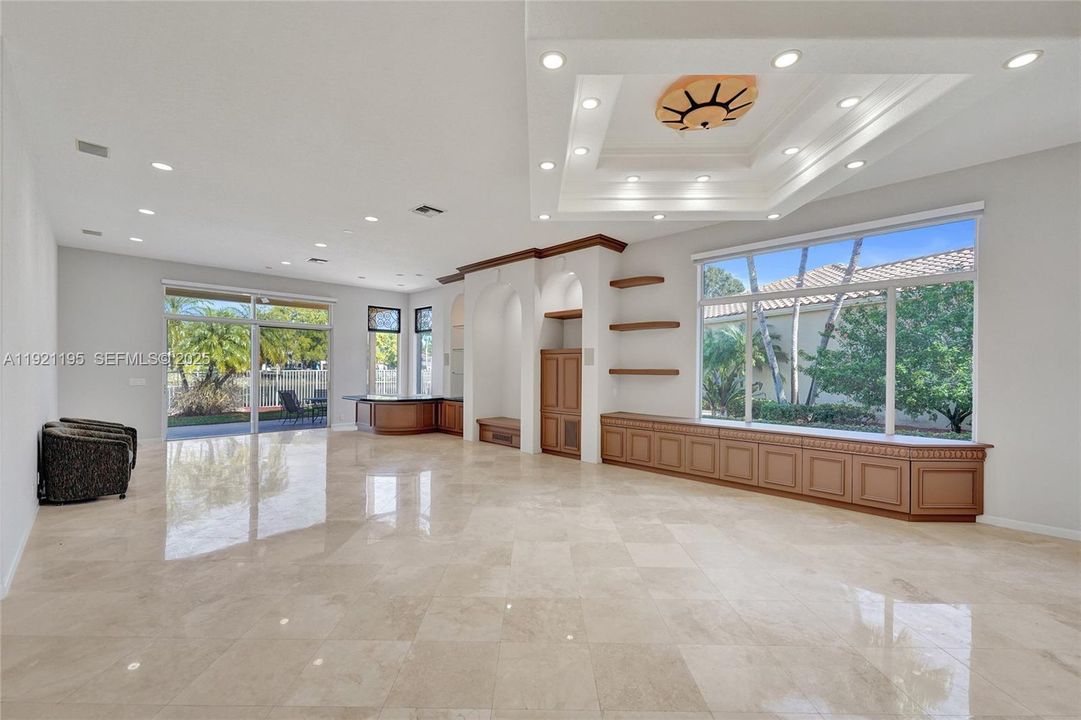 For Sale: $1,590,000 (3 beds, 4 baths, 2824 Square Feet)