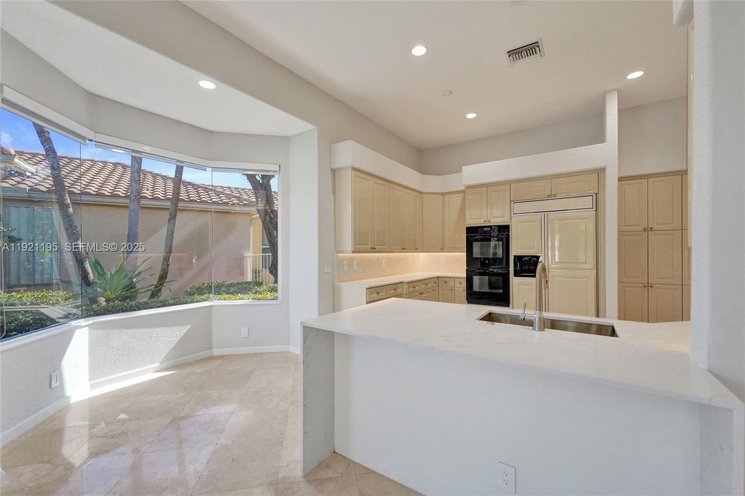 For Sale: $1,590,000 (3 beds, 4 baths, 2824 Square Feet)