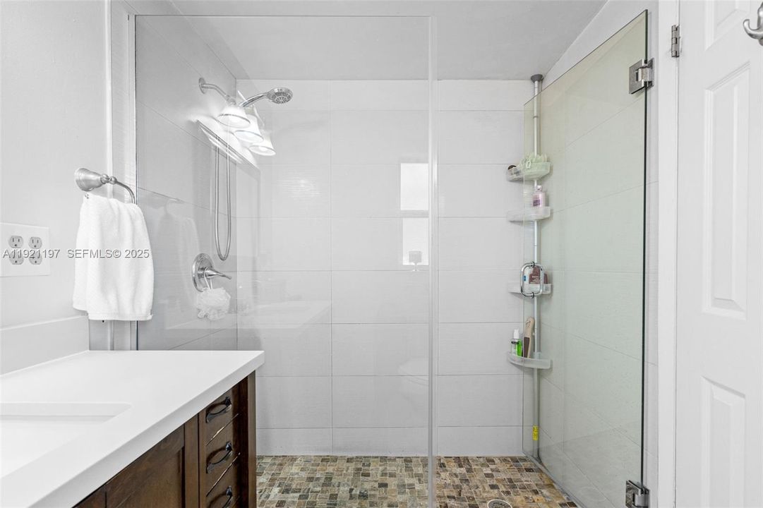 На продажу: $849,999 (3 спален, 2 ванн, 1787 Квадратных фут)