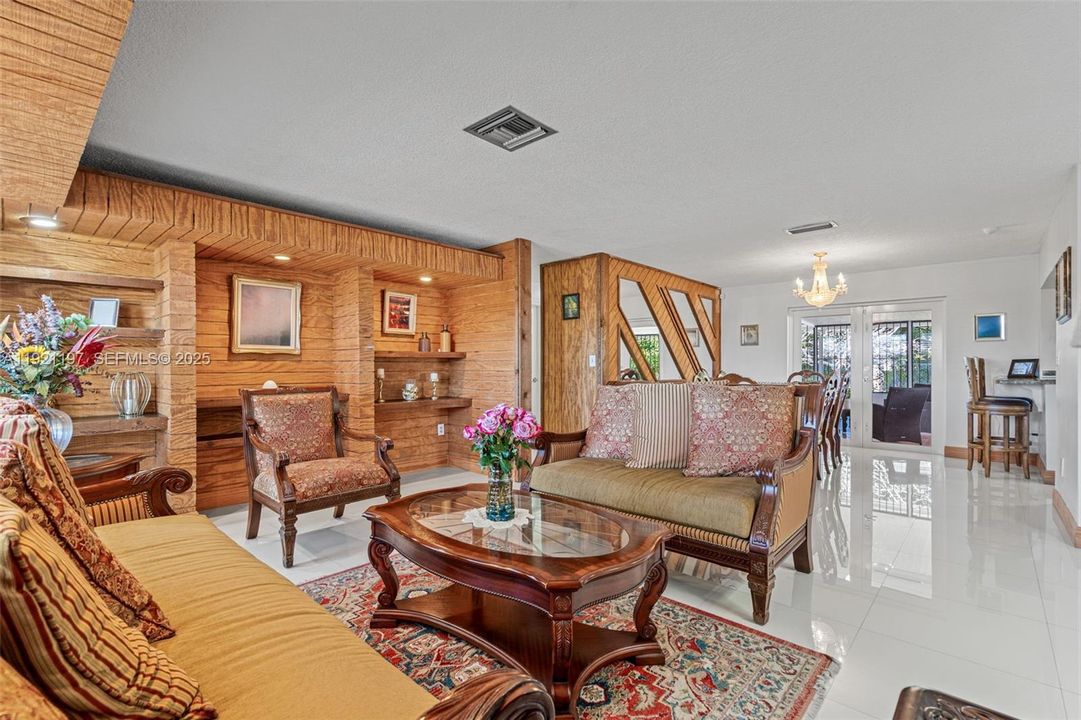 На продажу: $849,999 (3 спален, 2 ванн, 1787 Квадратных фут)