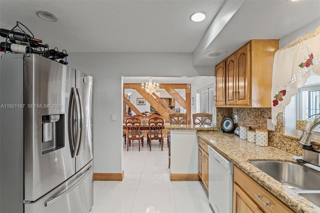 На продажу: $849,999 (3 спален, 2 ванн, 1787 Квадратных фут)