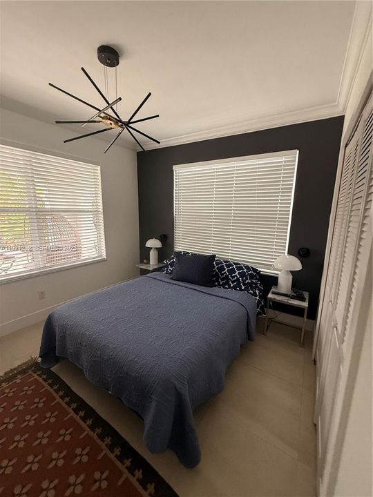 For Sale: $820,000 (2 beds, 1 baths, 1169 Square Feet)