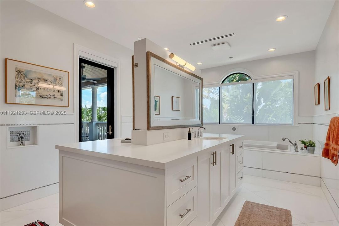 For Sale: $5,399,000 (9 beds, 8 baths, 8284 Square Feet)