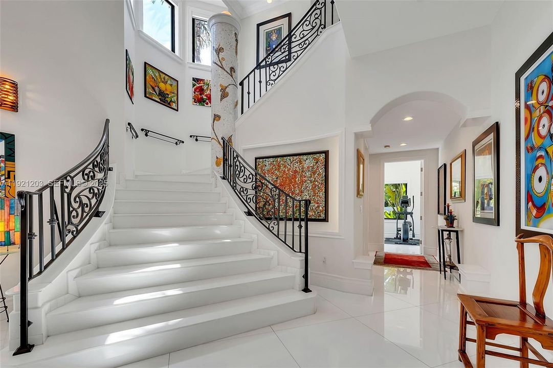 For Sale: $5,399,000 (9 beds, 8 baths, 8284 Square Feet)