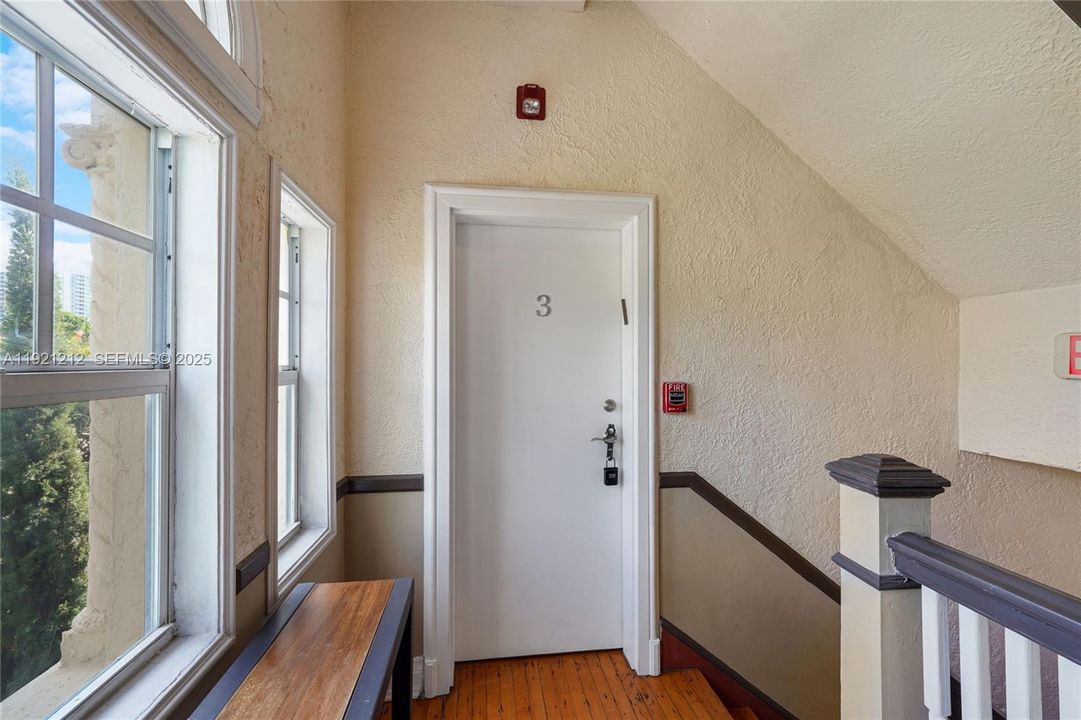 En Venta: $619,000 (2 camas, 2 baños, 982 Pies cuadrados)