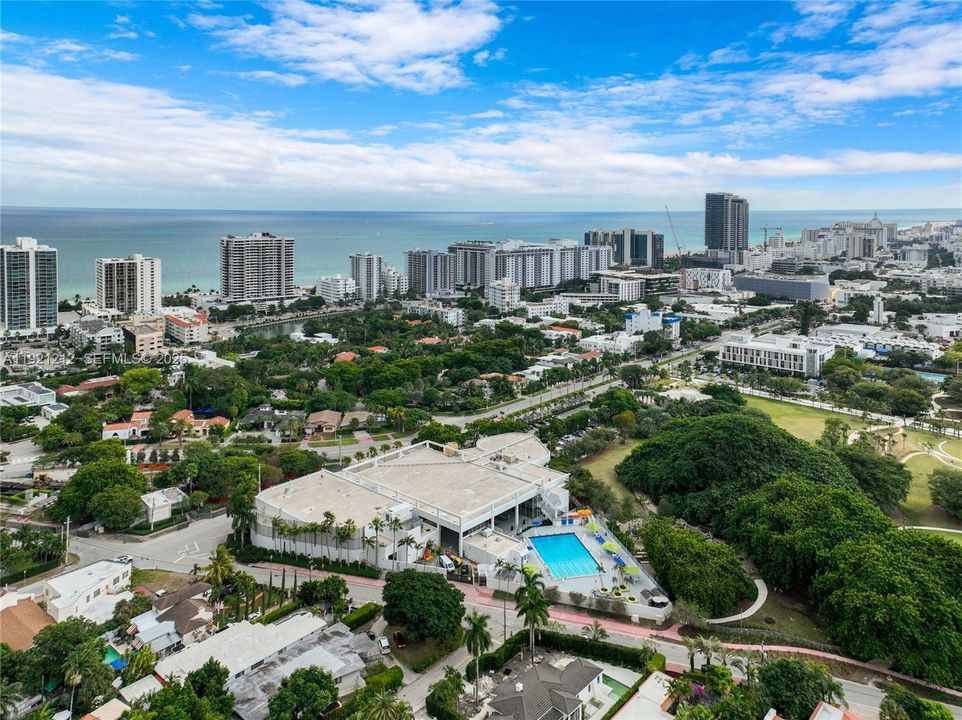 En Venta: $619,000 (2 camas, 2 baños, 982 Pies cuadrados)