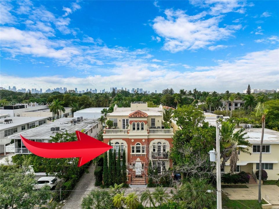 En Venta: $619,000 (2 camas, 2 baños, 982 Pies cuadrados)