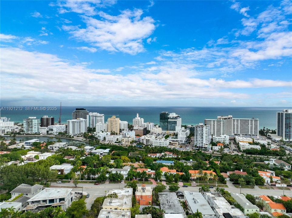 En Venta: $619,000 (2 camas, 2 baños, 982 Pies cuadrados)