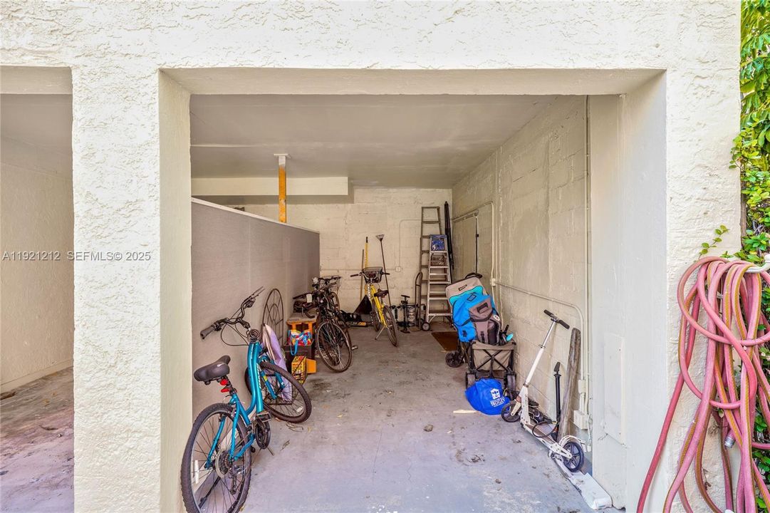 En Venta: $619,000 (2 camas, 2 baños, 982 Pies cuadrados)