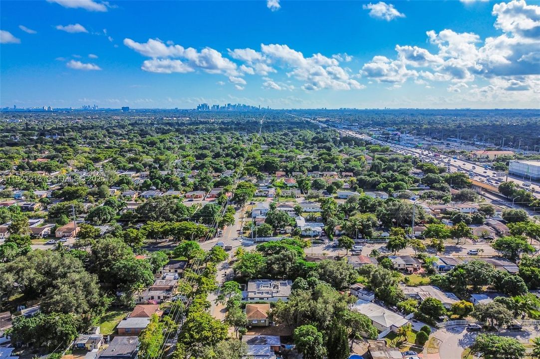 En Renta: $2,150 (2 camas, 1 baños, 750 Pies cuadrados)