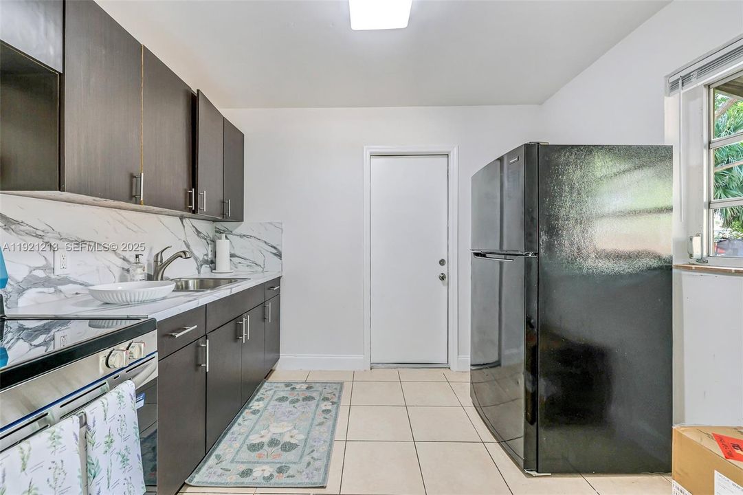 En Renta: $2,150 (2 camas, 1 baños, 750 Pies cuadrados)