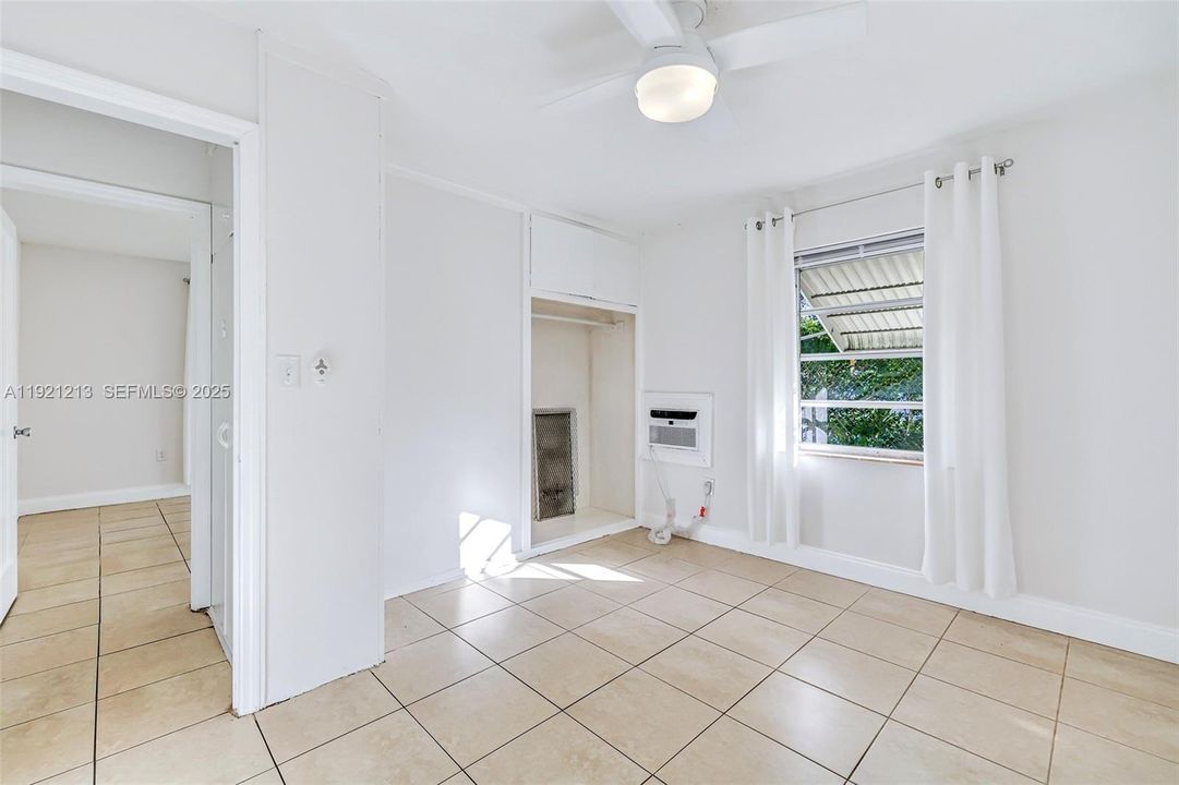 En Renta: $2,150 (2 camas, 1 baños, 750 Pies cuadrados)