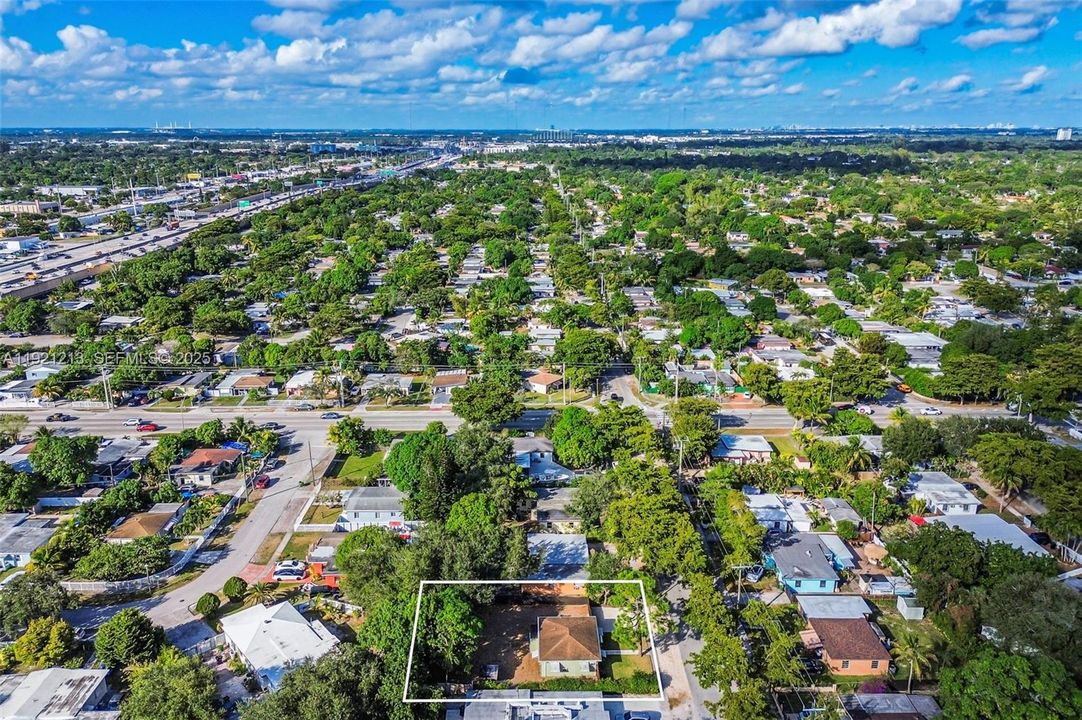 En Renta: $2,150 (2 camas, 1 baños, 750 Pies cuadrados)