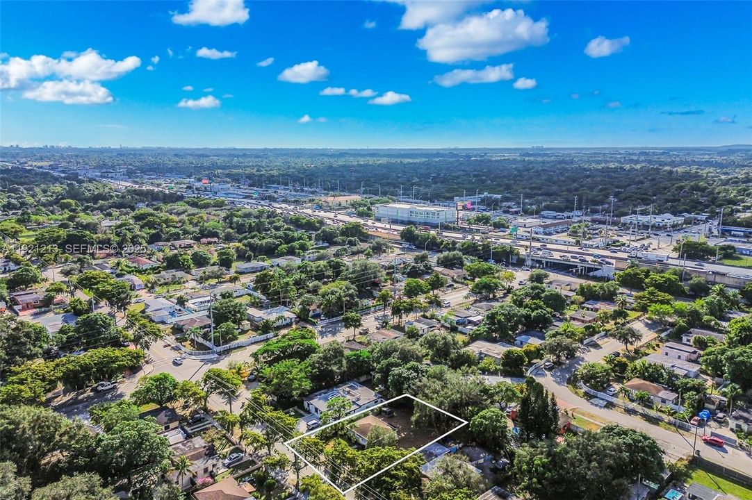 En Renta: $2,150 (2 camas, 1 baños, 750 Pies cuadrados)