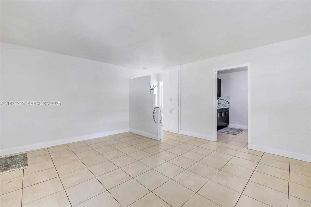 En Renta: $2,150 (2 camas, 1 baños, 750 Pies cuadrados)