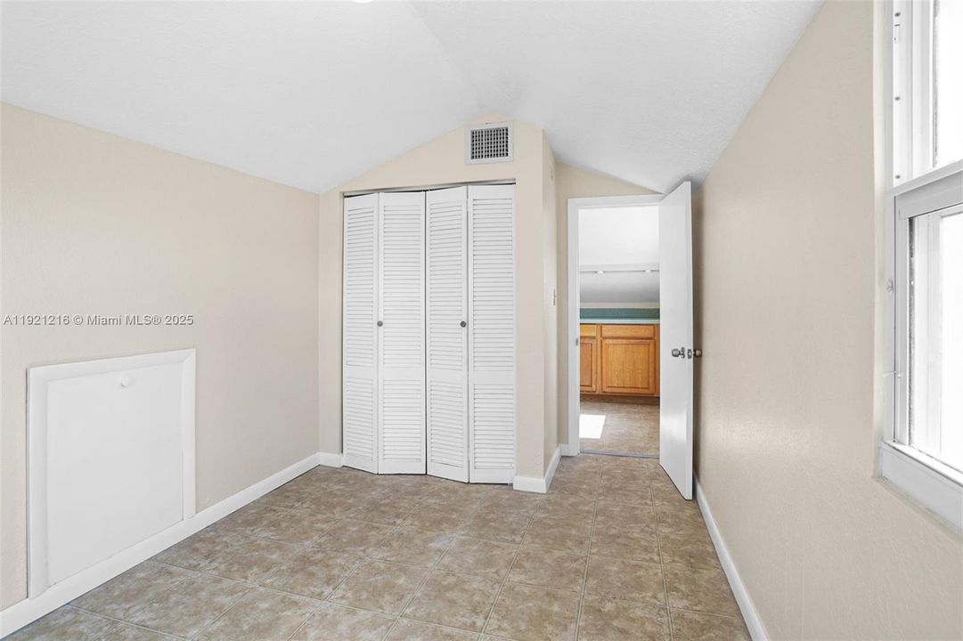 For Sale: $522,000 (3 beds, 2 baths, 1323 Square Feet)