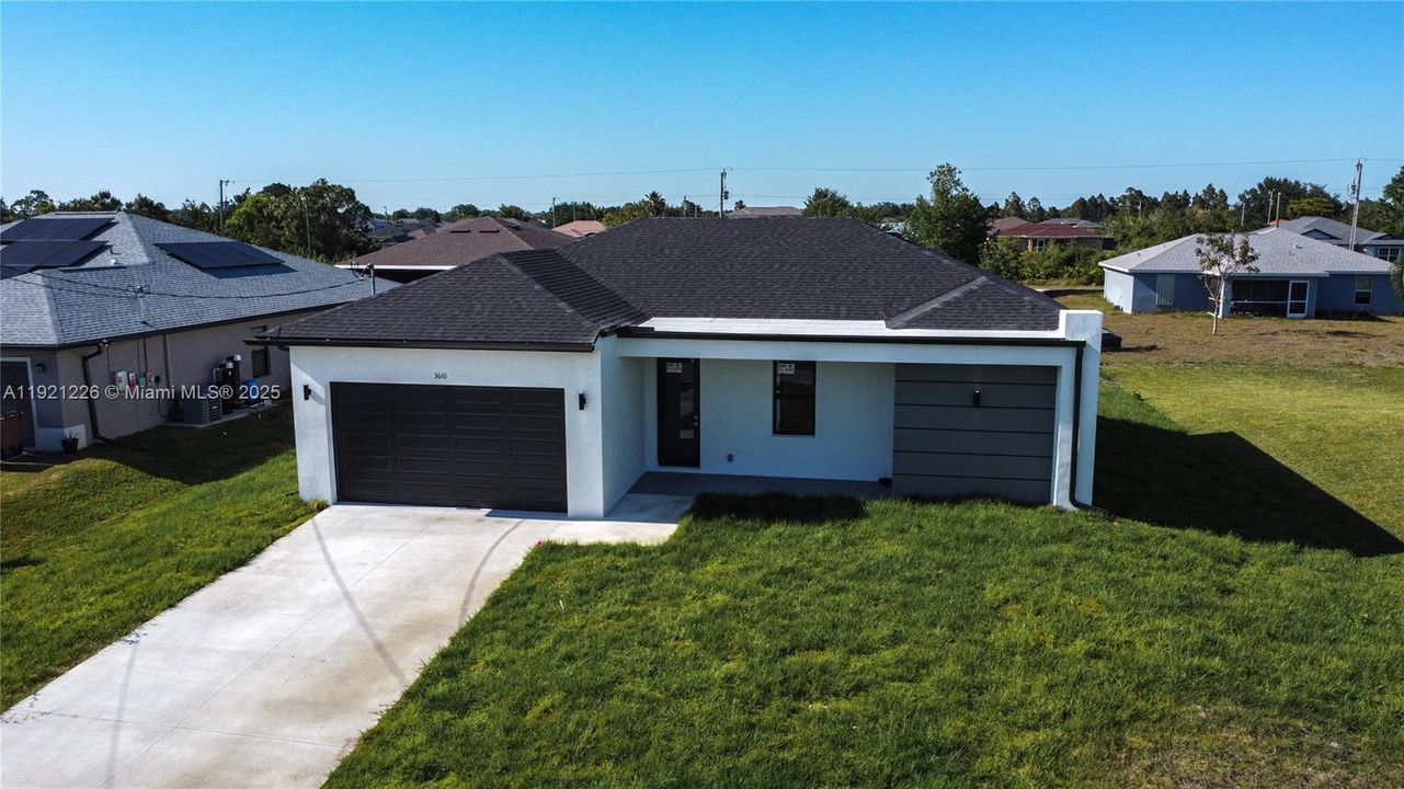 出租: $2,100 (3 贝兹, 2 浴室, 0 平方英尺)