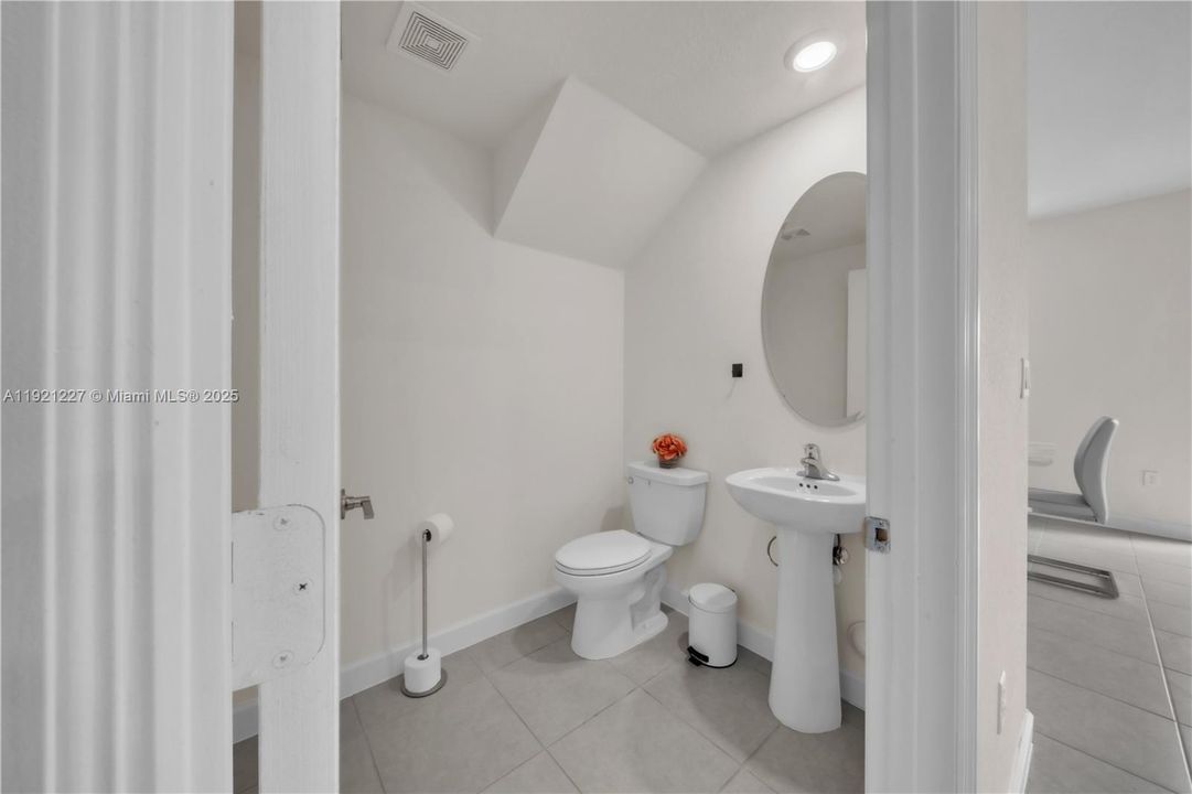 待售: $489,000 (3 贝兹, 2 浴室, 1695 平方英尺)