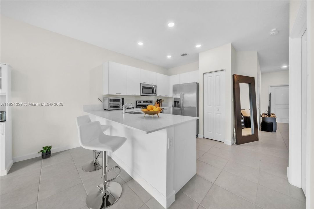 待售: $489,000 (3 贝兹, 2 浴室, 1695 平方英尺)