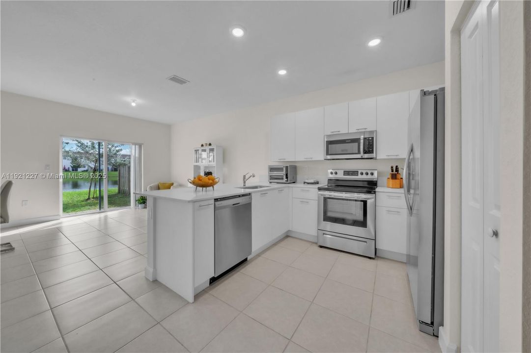 待售: $489,000 (3 贝兹, 2 浴室, 1695 平方英尺)