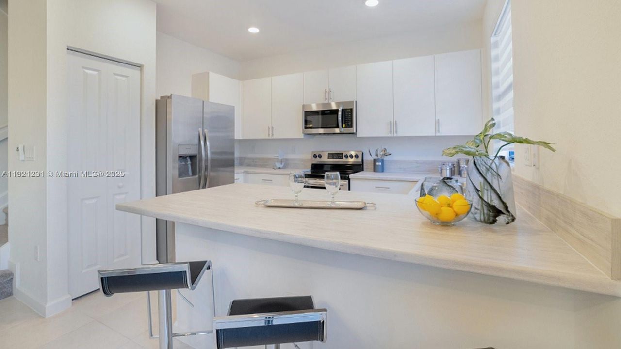 En Venta: $407,550 (3 camas, 2 baños, 1489 Pies cuadrados)