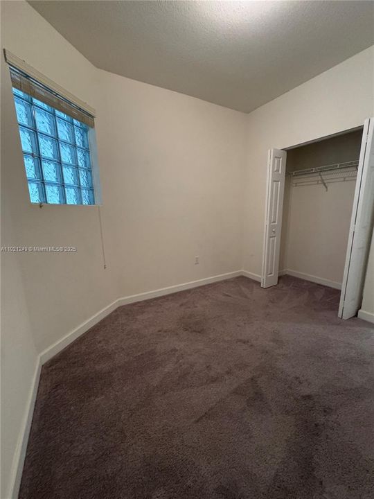 出租: $3,000 (3 贝兹, 2 浴室, 1256 平方英尺)