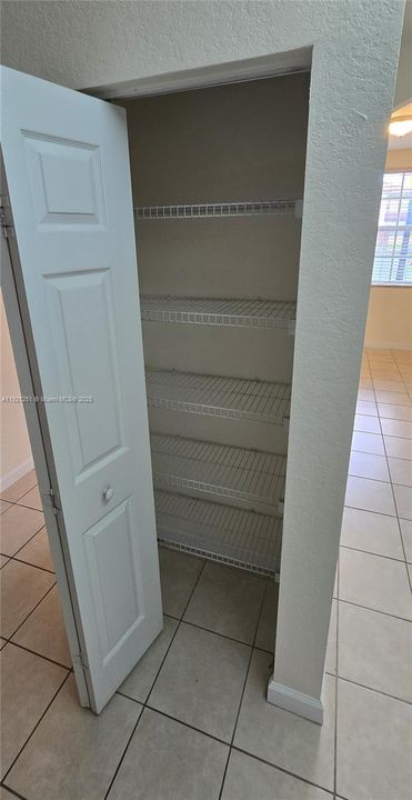 В аренду: $2,100 (2 спален, 2 ванн, 1069 Квадратных фут)